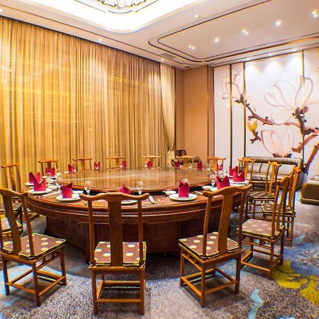 Zhongshan Guzhen Huayu Landmark Hotel Extérieur photo