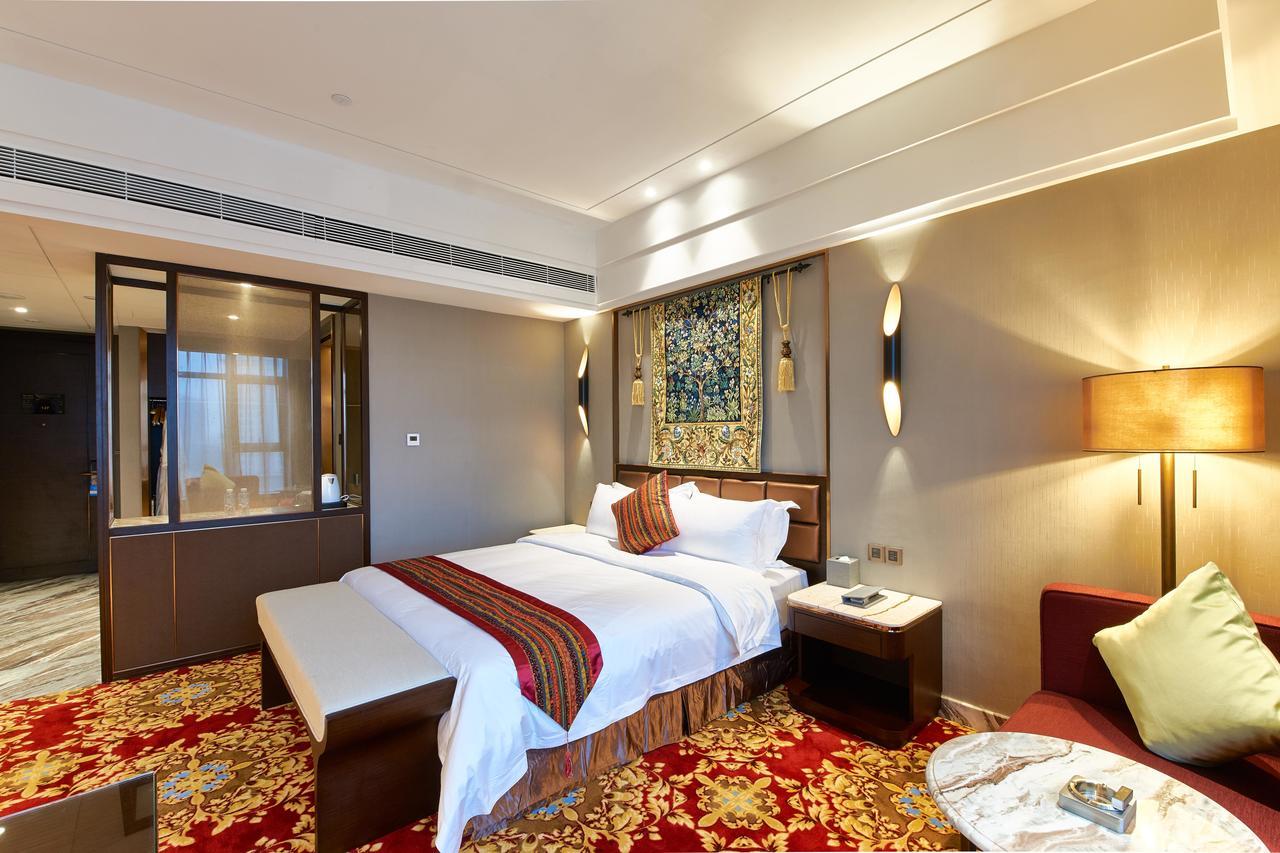 Zhongshan Guzhen Huayu Landmark Hotel Extérieur photo