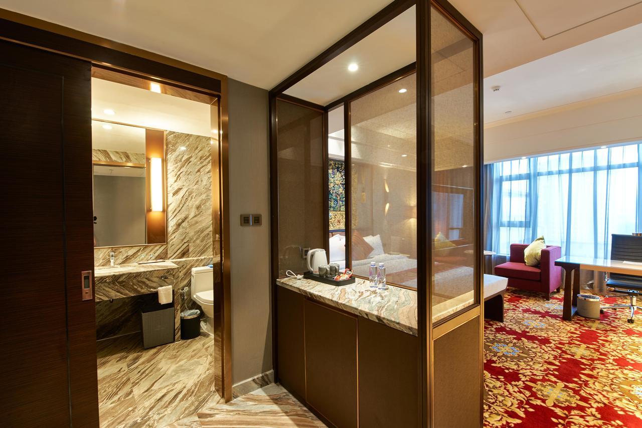 Zhongshan Guzhen Huayu Landmark Hotel Extérieur photo
